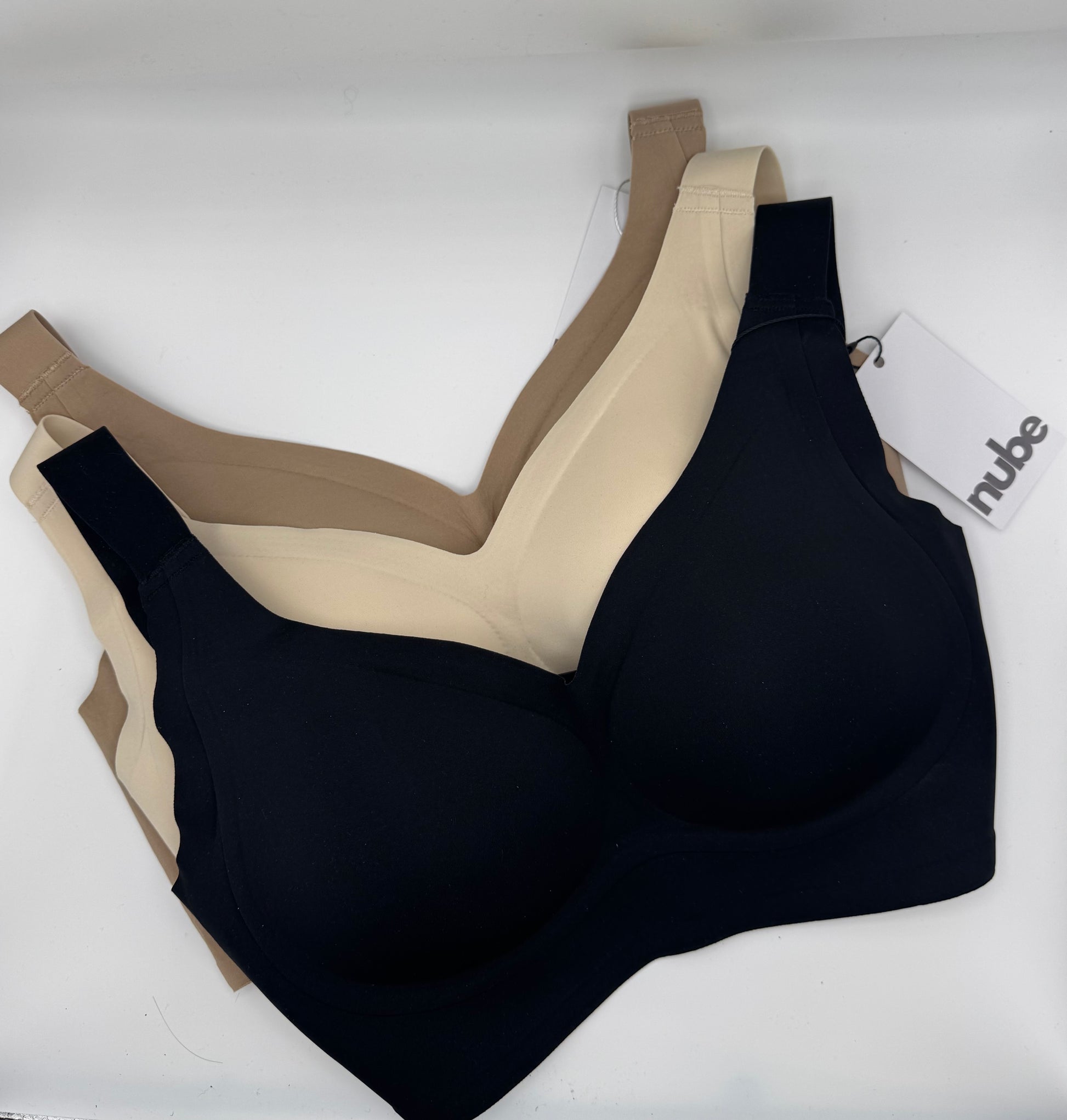 Ease Support bh i tre färger: svart, beige och mocha